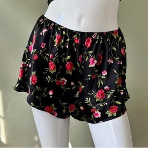 Vintage 90s Kathy Ireland Intimates Black Floral Satin Sleep Shorts – Size M
